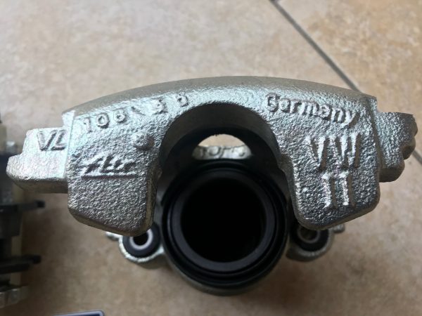 Mk1 Golf Brake Housing SET 1H0698461X - LAST SET - Image 3
