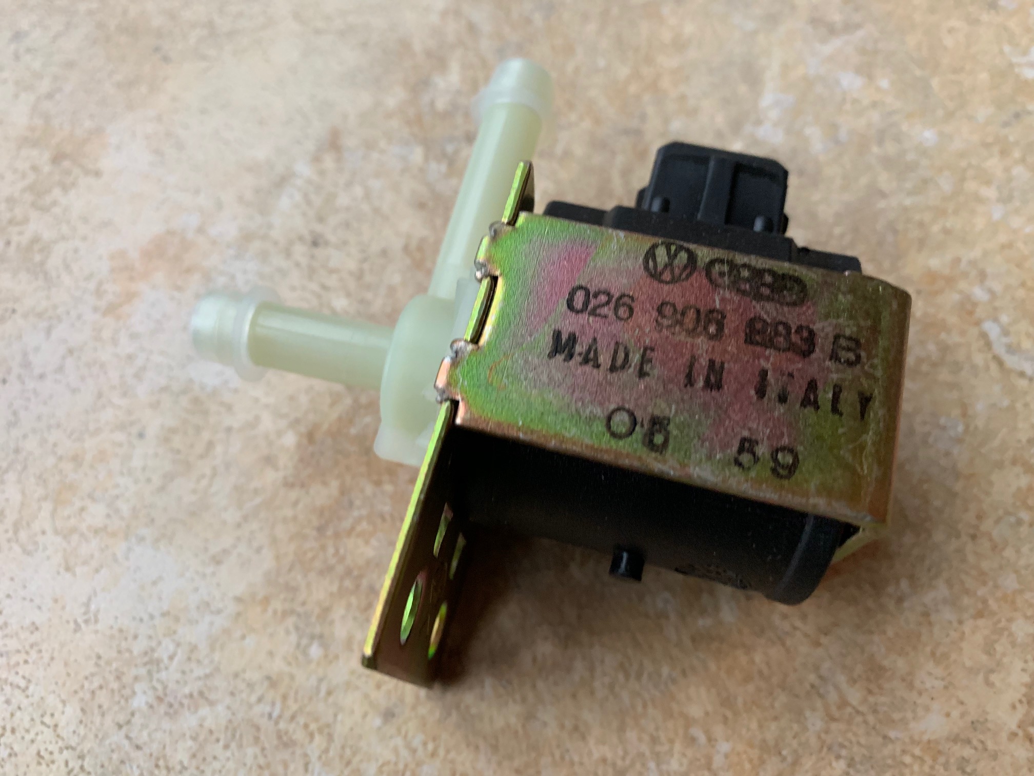 Solenoid Air Valve 026906283B - Image 4