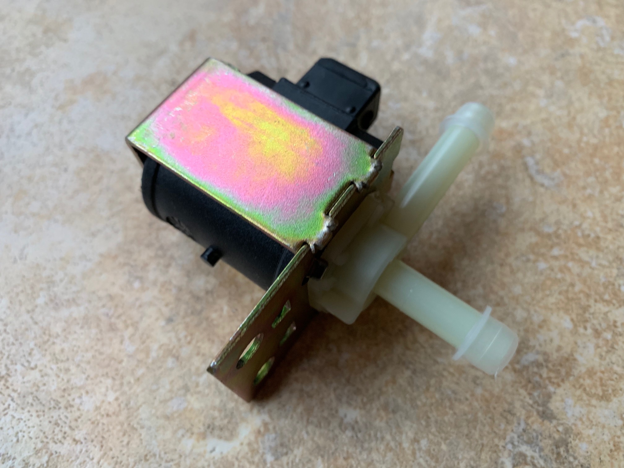 Solenoid Air Valve 026906283B - Image 2