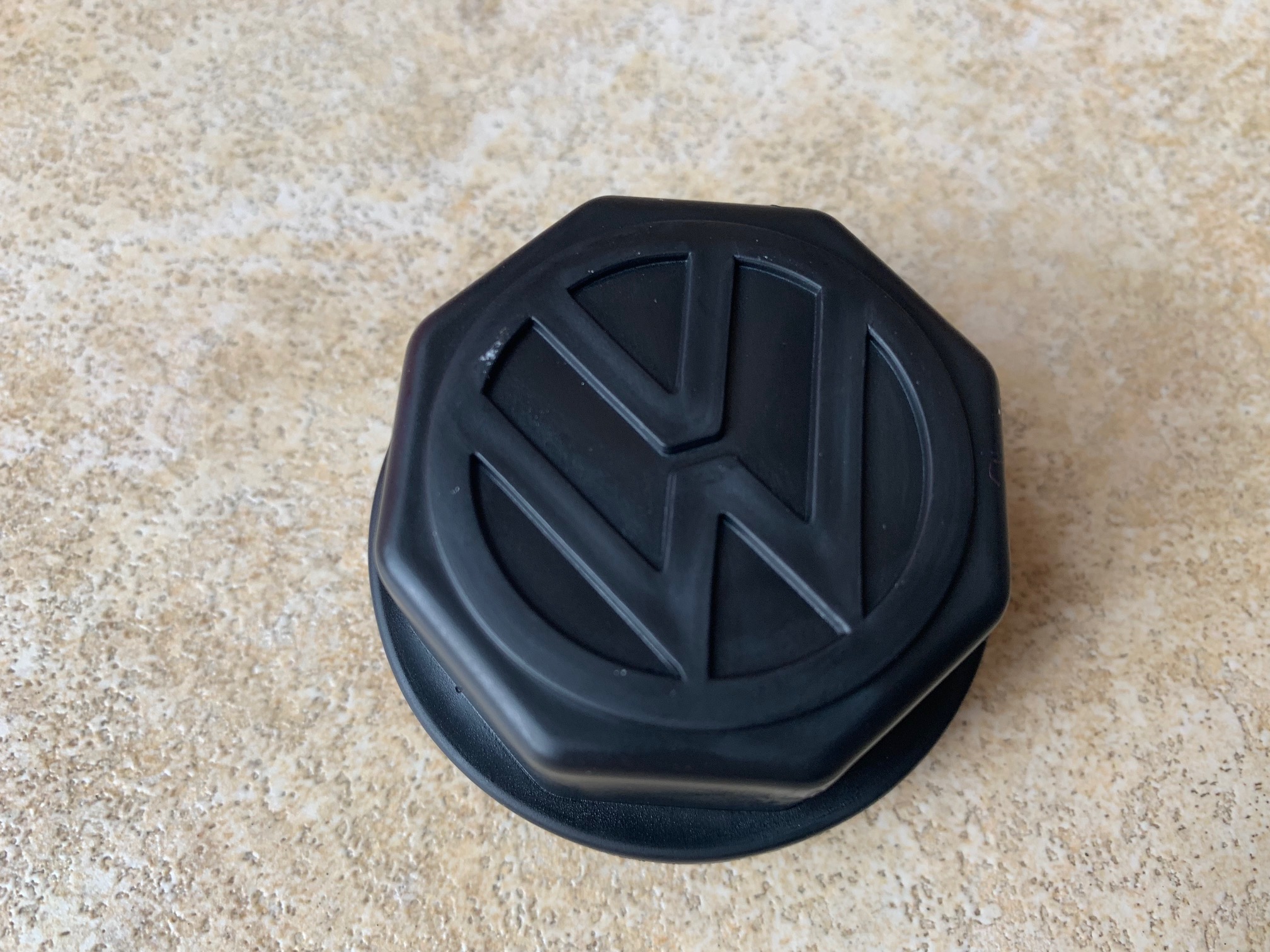 VW Center Cap 111601171 - Image 6