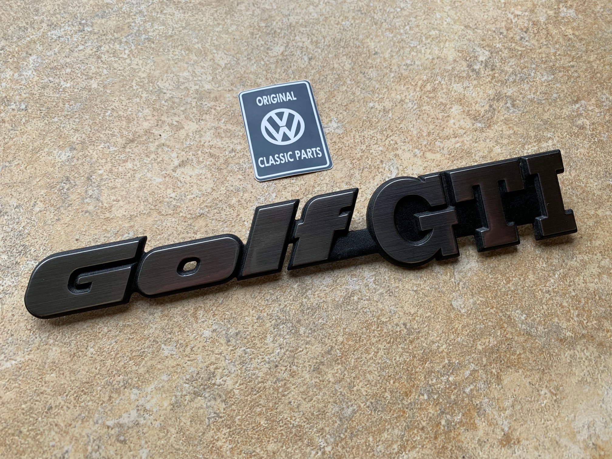 Rear emblem/badge for VW Golf Mk2 191853687N - Image 3