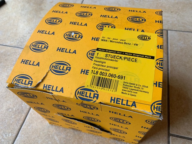 Hella Headlight 321941753B - 1A8 003.060-551 - LHD - Image 2