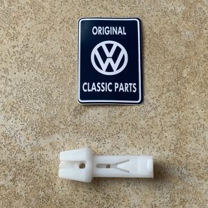 Locking door lever 171837080