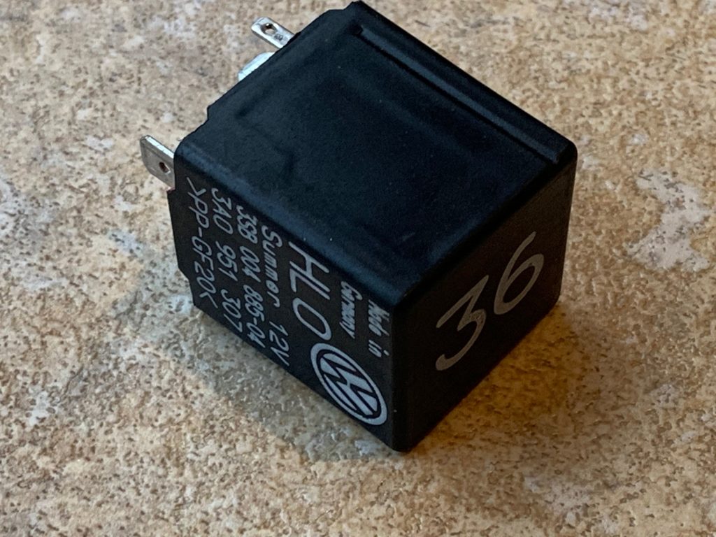 VW Black 36 Warning Buzzer Relay 3A0951307 VW Golf 1