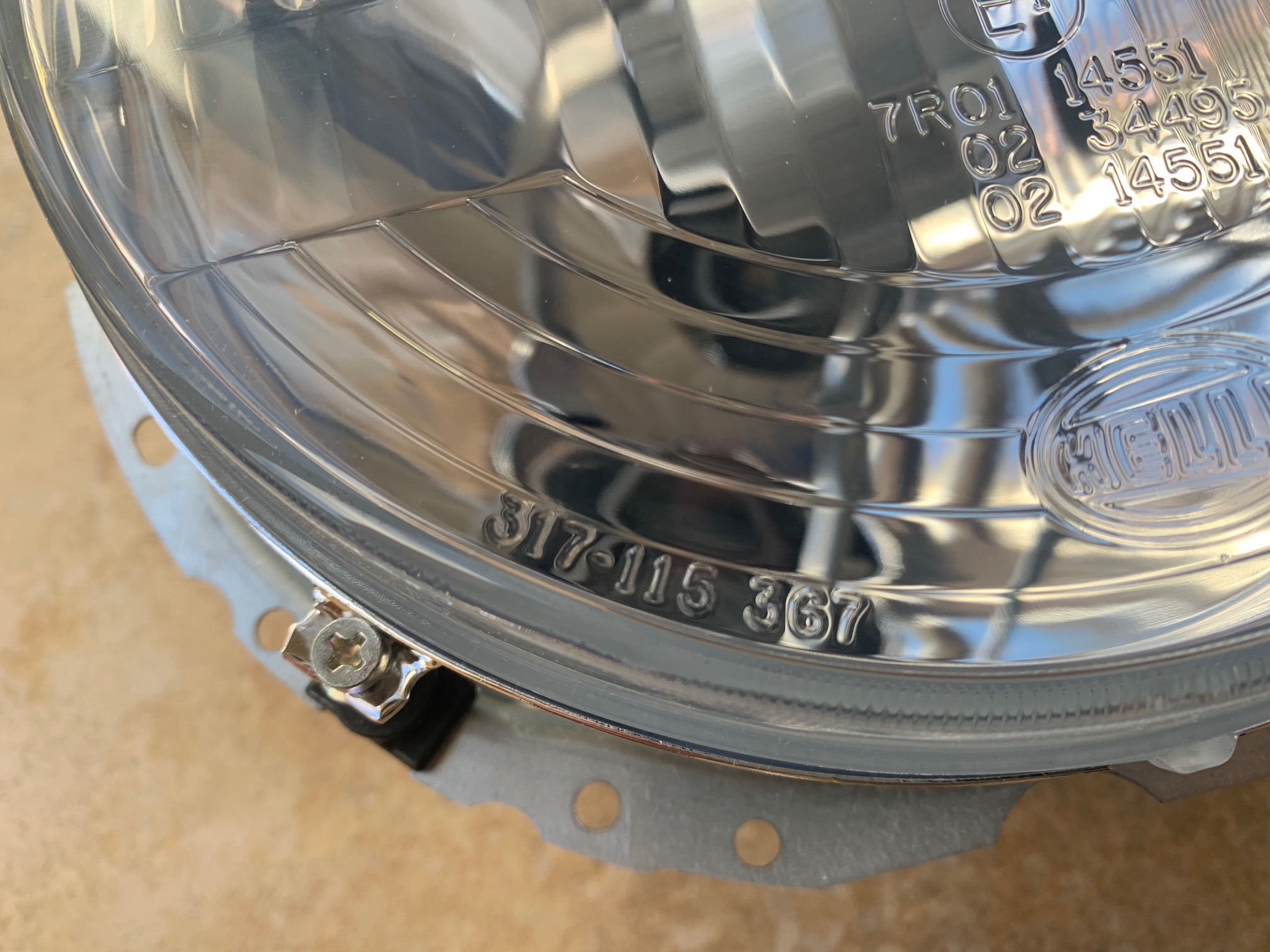 Hella Headlight 321941753B - 1A8 003.060-551 - LHD - Image 9
