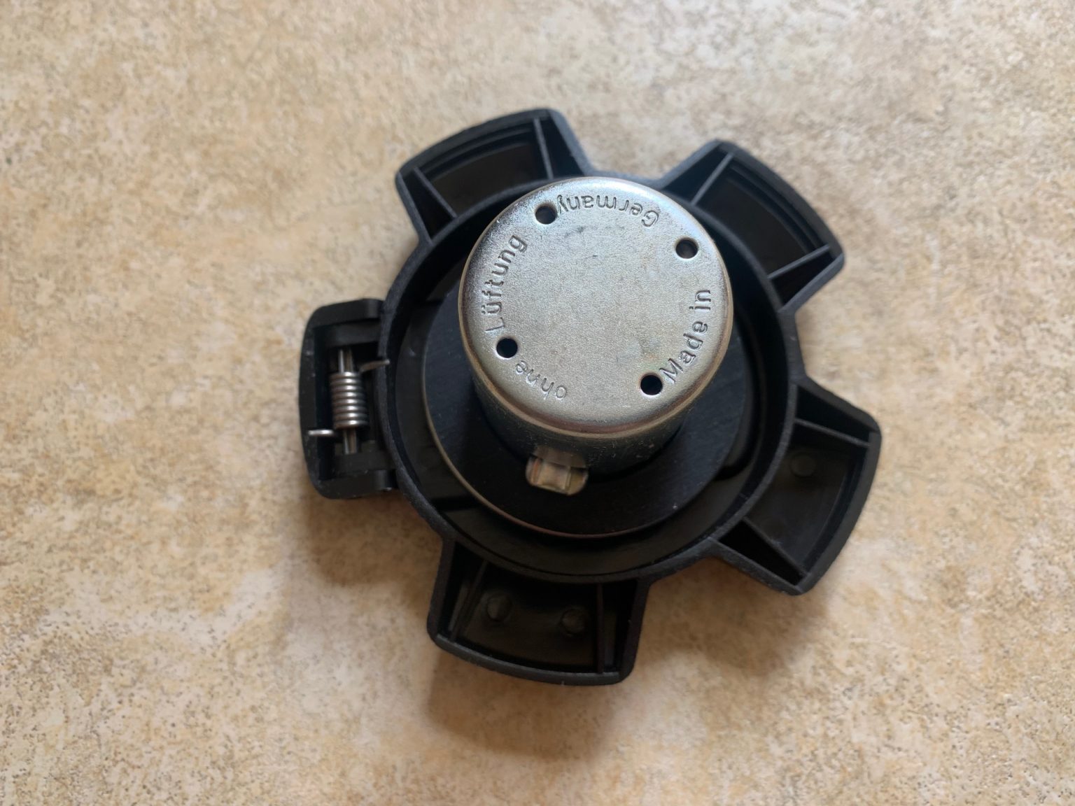 Hella Fuel ‘Flap Cap’ 155201551A VW Golf 1