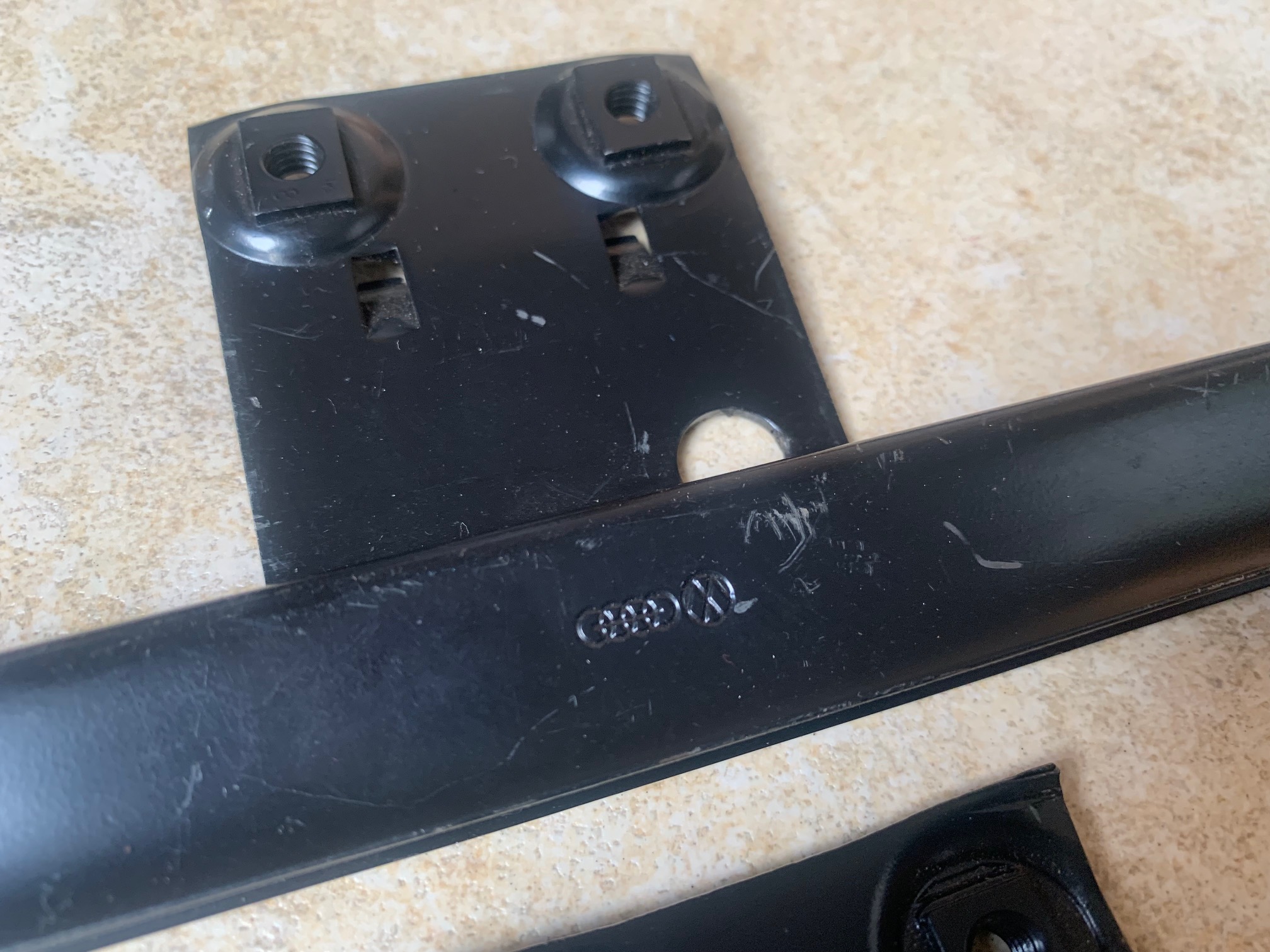 Golf Mk1 Lift Channel (Set) - 171837571A - Image 2