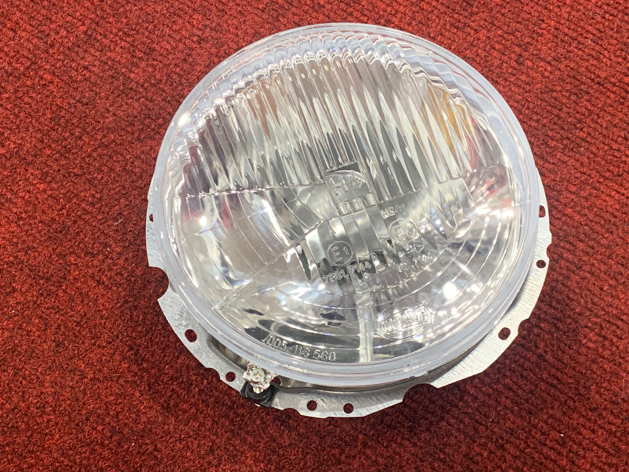 Hella Headlight 114941753H - 1L8003.060-691 - RHD - Image 4
