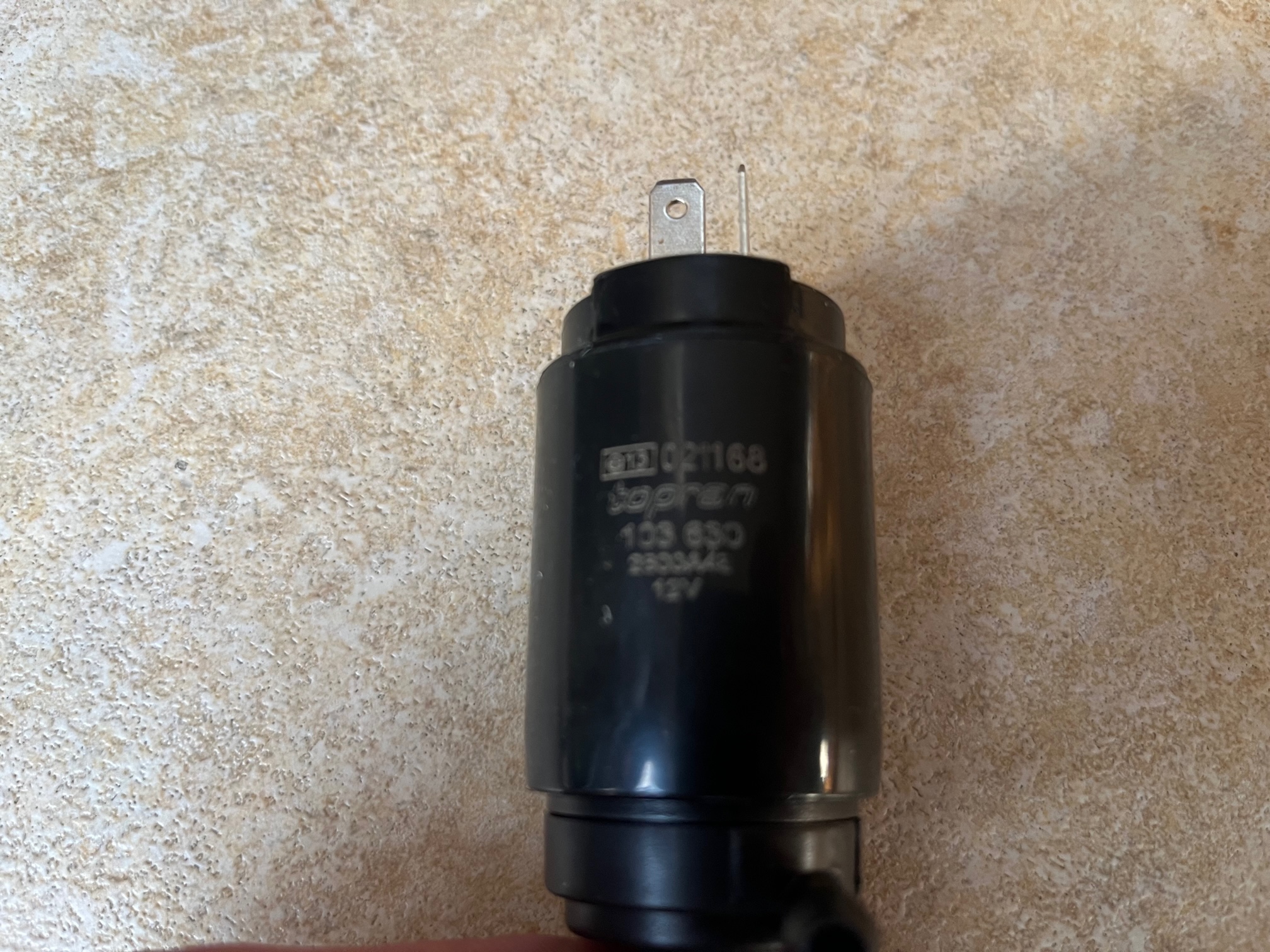 Spray water pump Golf 1 & Grommet - 431955651 & 443955465 - Image 8